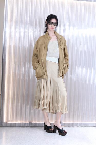 Zara {名称} - {颜色}