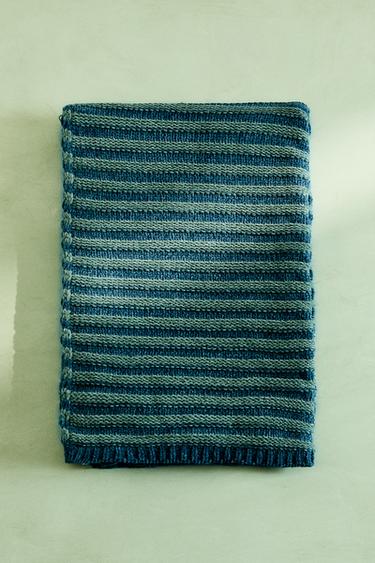 CHILDREN'S STRIPED CHENILLE BLANKET - Green by Zara