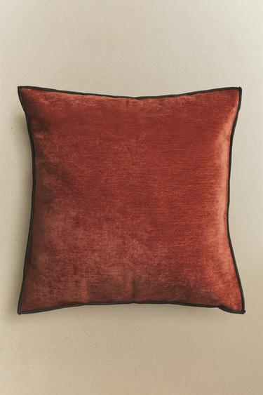 CHENILLE CUSHION COVER - Orange by Zara