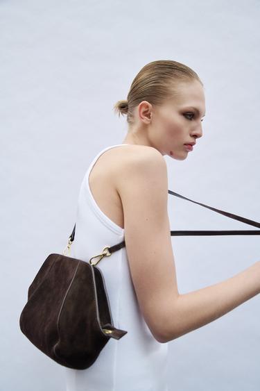 SPLIT SUEDE TOPSTITCHED CLUTCH - Chocolate by Zara