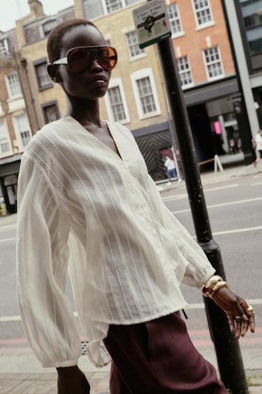 Zara {名称} - {颜色}