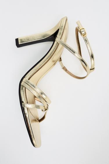 METALLIC EFFECT HEELED SANDALS - Gold by Zara