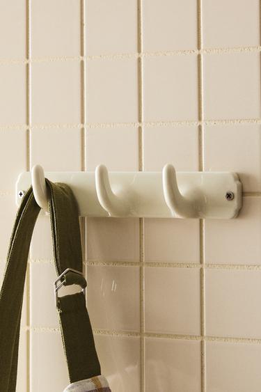 TRIPLE CERAMIC HOOK - Cream by Zara