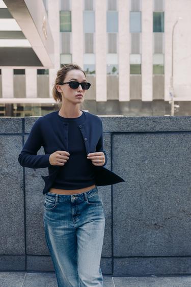 Zara {名称} - {颜色}