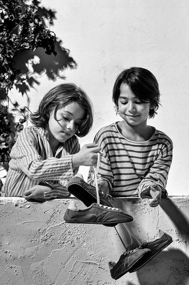 Zara {名称} - {颜色}