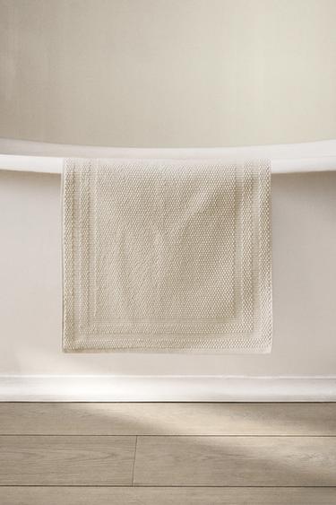 COTTON BATH MAT - Ivory by Zara