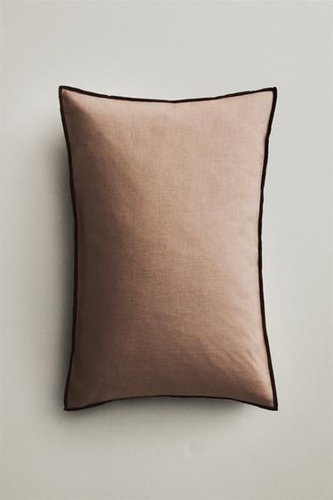 CUSHION COVER WITH OVERLOCK - Pink by Zara