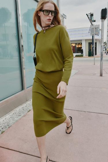 LONG KNIT JUMPER - Moss green by Zara