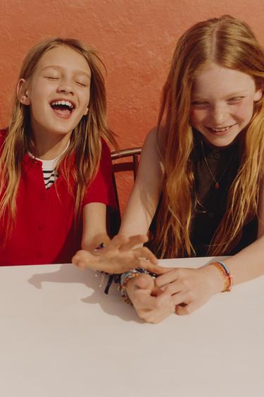 Zara {名称} - {颜色}