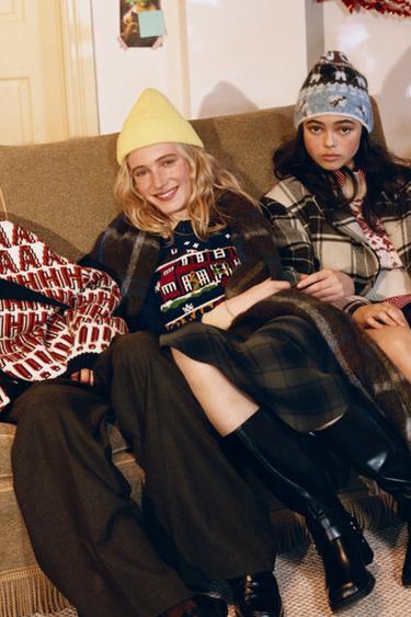 Zara {名称} - {颜色} - 0 图片