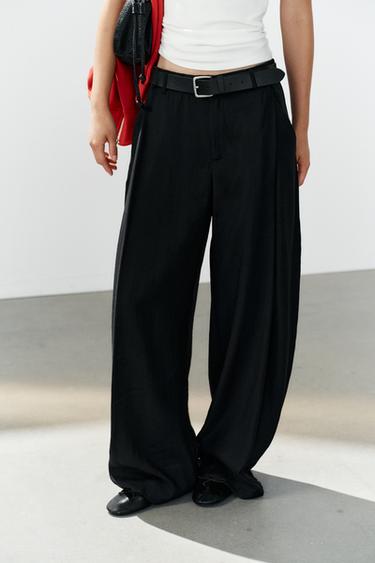 FLOWING PLEATED TROUSERS - Black by Zara
