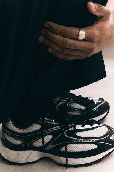 Zara {名称} - {颜色}