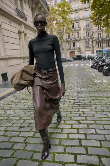 Zara {名称} - {颜色} - 0 图片