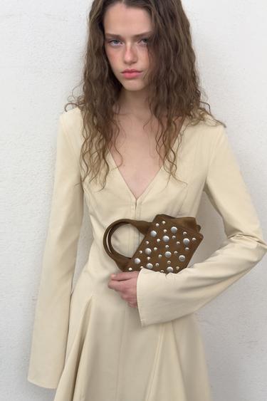 Zara {名称} - {颜色}