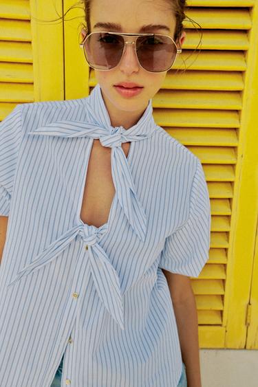 STRIPED TOP WITH BOWS - White / Sky blue by Zara