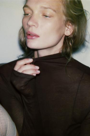 Zara {名称} - {颜色}