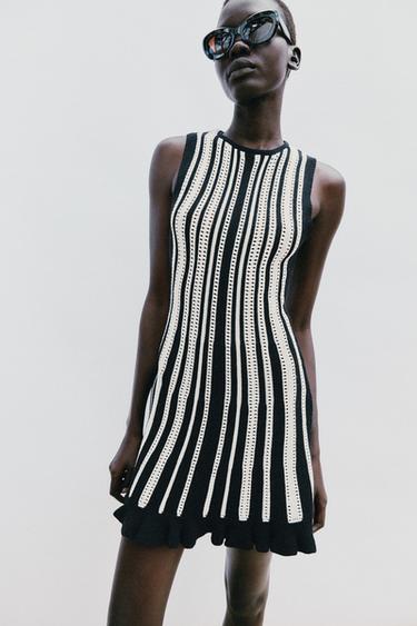 SHORT STRIPED KNIT DRESS - Black / White by Zara