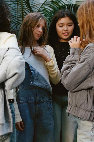 Zara {名称} - {颜色}