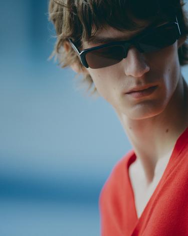 Zara {名称} - {颜色}