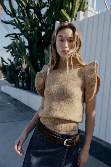 WOOL GILET WITH RUFFLES - Light camel by Zara