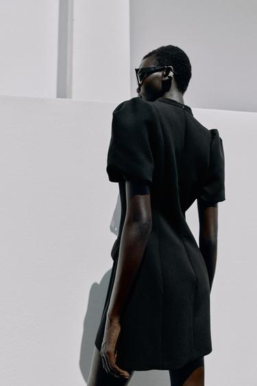 Zara {名称} - {颜色}