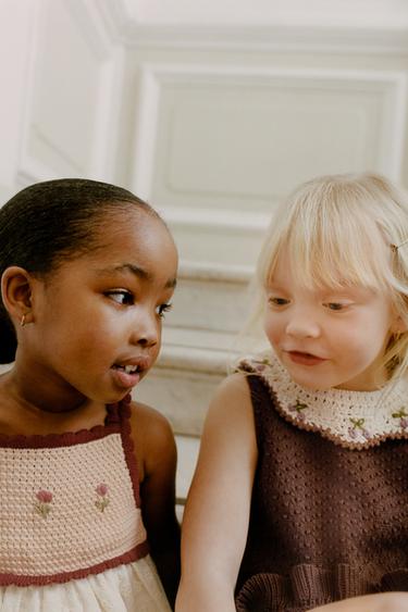 Zara {名称} - {颜色}