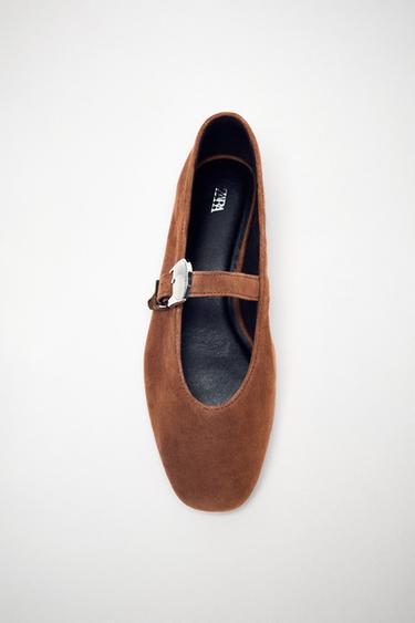BUCKLE SUEDE BALLERINA SHOES - Brick by Zara