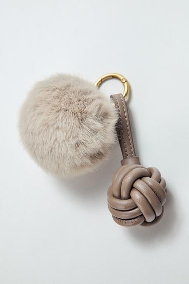 KNOTTED FAUX FUR CHARM - Beige by Zara