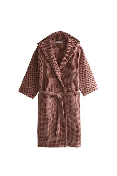 COTTON WAFFLE-TEXTURE BATHROBE - Pale pink by Zara