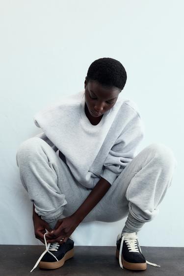 Zara {名称} - {颜色}