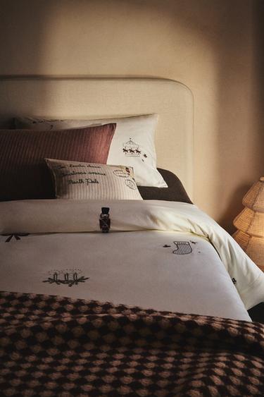 CHILDREN'S CHRISTMAS FIGURE DUVET COVER - Oyster-white by Zara