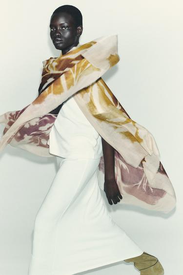 FLORAL PRINT SCARF - Ecru by Zara