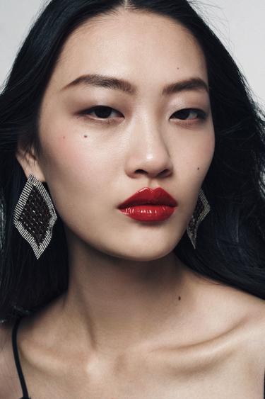 Zara {名称} - {颜色}