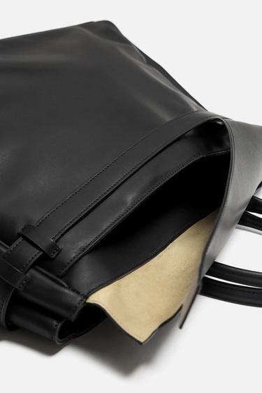 LEATHER HANDBAG - Black by Zara