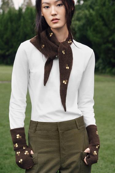 KNITTED BANDANA WITH FLORAL EMBROIDERY - Brown by Zara