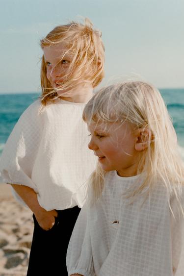 Zara {名称} - {颜色}