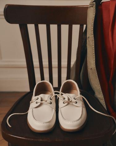 Zara {名称} - {颜色}