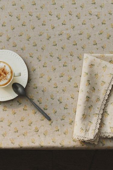 WILDFLOWER TABLECLOTH WITH LACE TRIM - Taupe grey by Zara