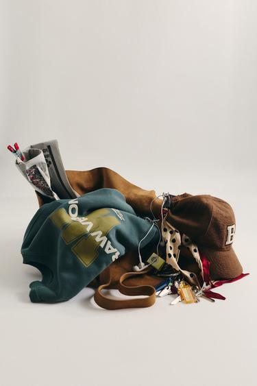 Zara {名称} - {颜色}