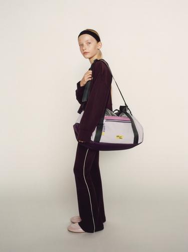 Zara {名称} - {颜色}