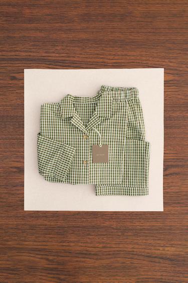 Zara {名称} - {颜色}