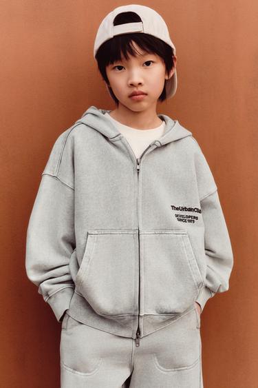 TEXT ZIP-UP HOODIE - Light grey by Zara