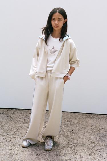 Zara {名称} - {颜色}