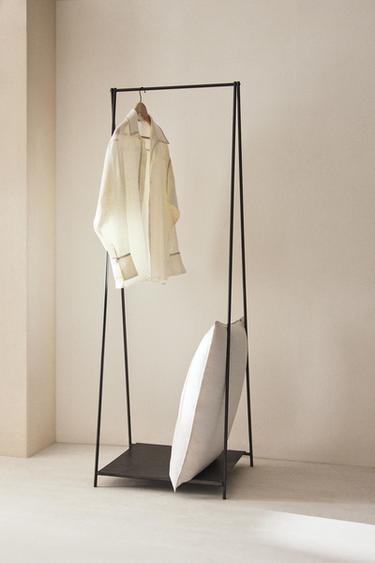 METAL RACK WITH BASE - Black by Zara