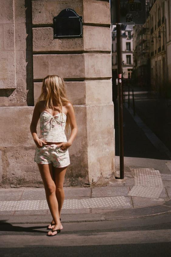 HIGH-WAIST FLORAL DENIM SHORTS - Oyster-white by Zara - Image 0