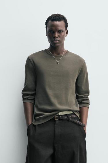 REGULAR FIT STRUCTURED T-SHIRT - GREENISH by Zara