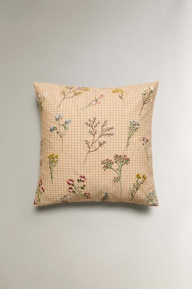 CUSHION COVER WITH FLORAL EMBROIDERY - Light beige by Zara - Image 0