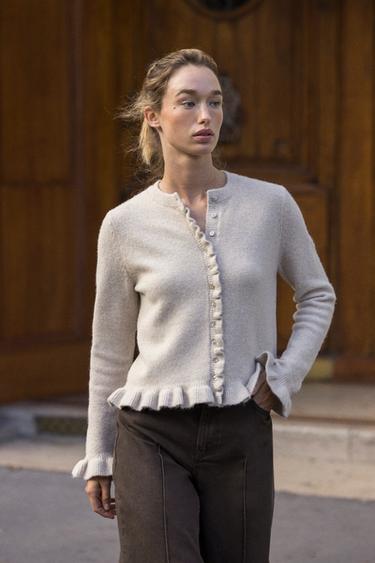 Zara {名称} - {颜色}