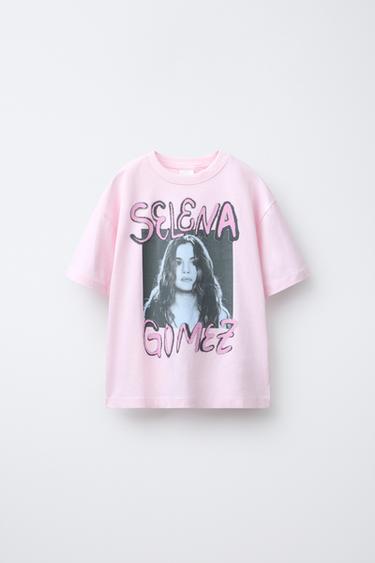 SELENA GÓMEZ © T-SHIRT - Pink by Zara