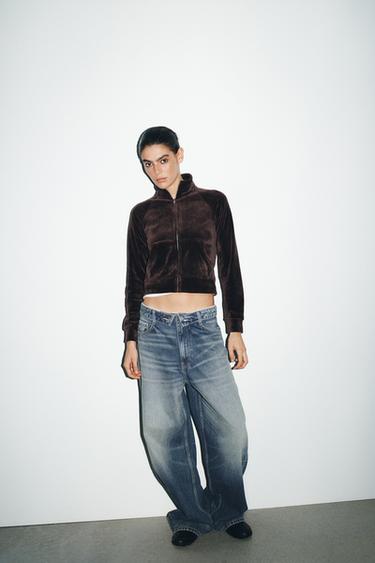 VELVET JACKET WITH TEXT - Brown by Zara
